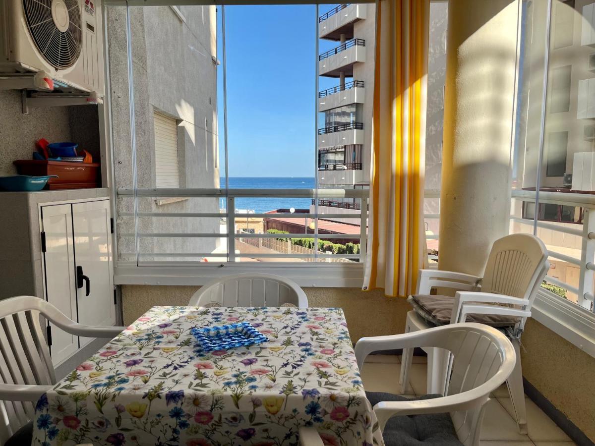 Apartment On The Beach With Parking And Pool Calpe Exterior photo