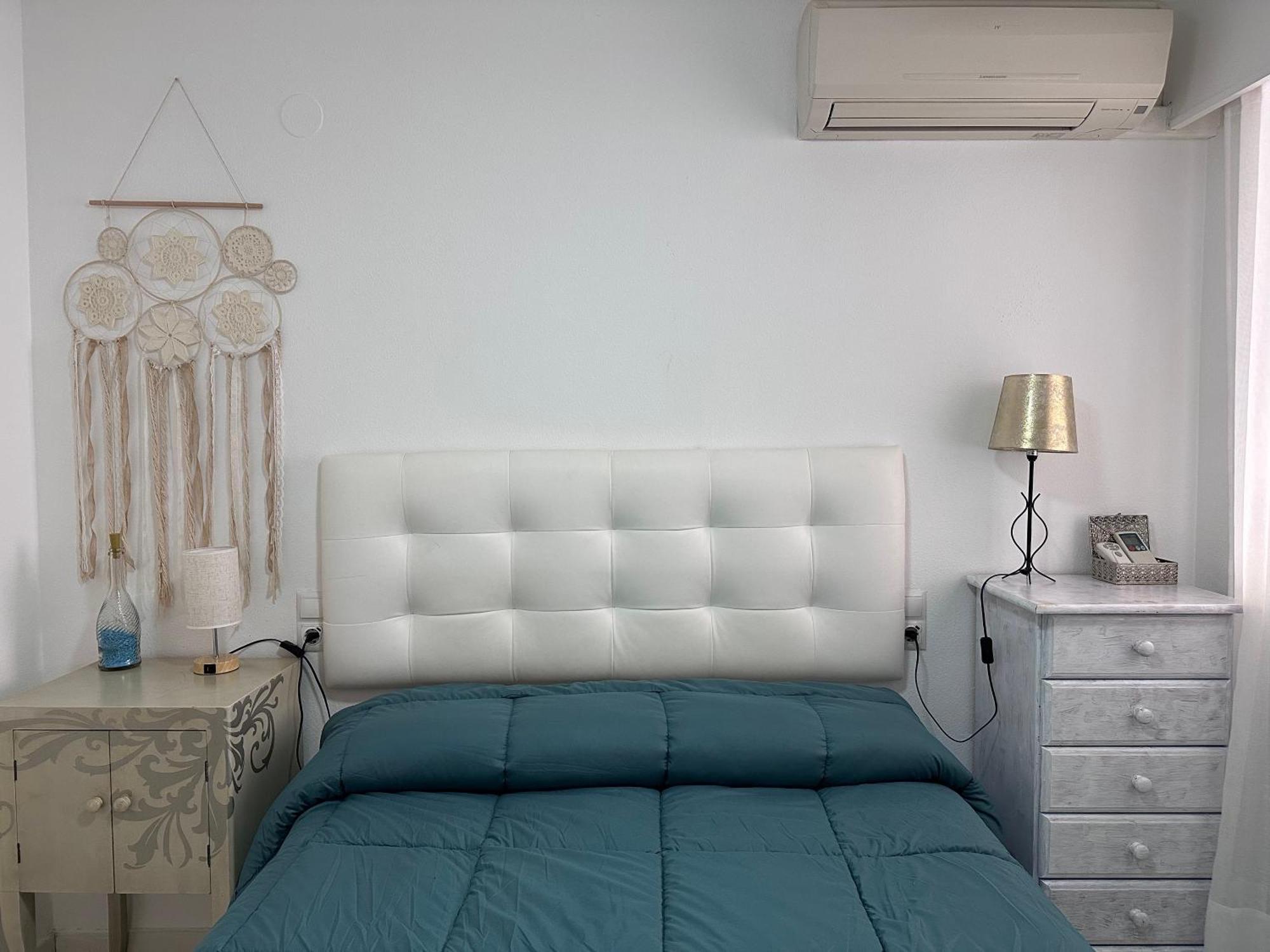 Apartment On The Beach With Parking And Pool Calpe Exterior photo